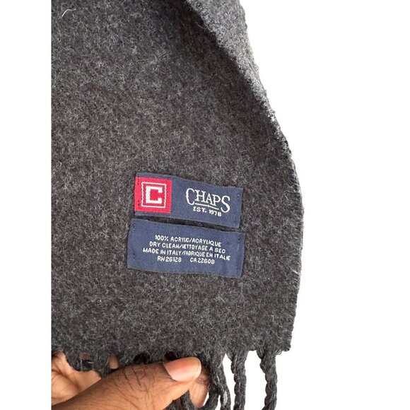 Chaps Windowpane Check Scarf With Fringe Made In Italy Charcoal Gray - Picture 2 of 6